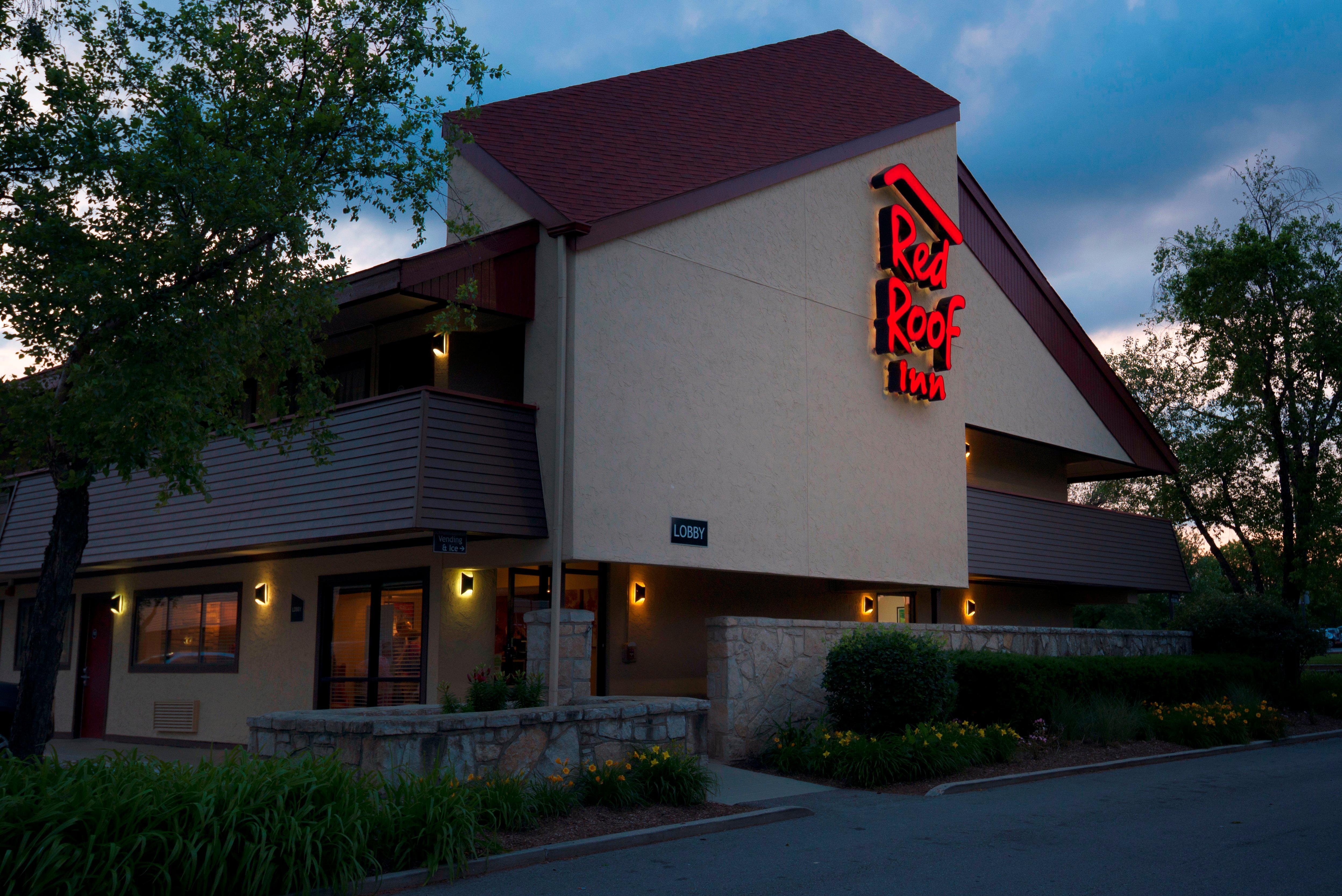 Red Roof East - Casino District 2*