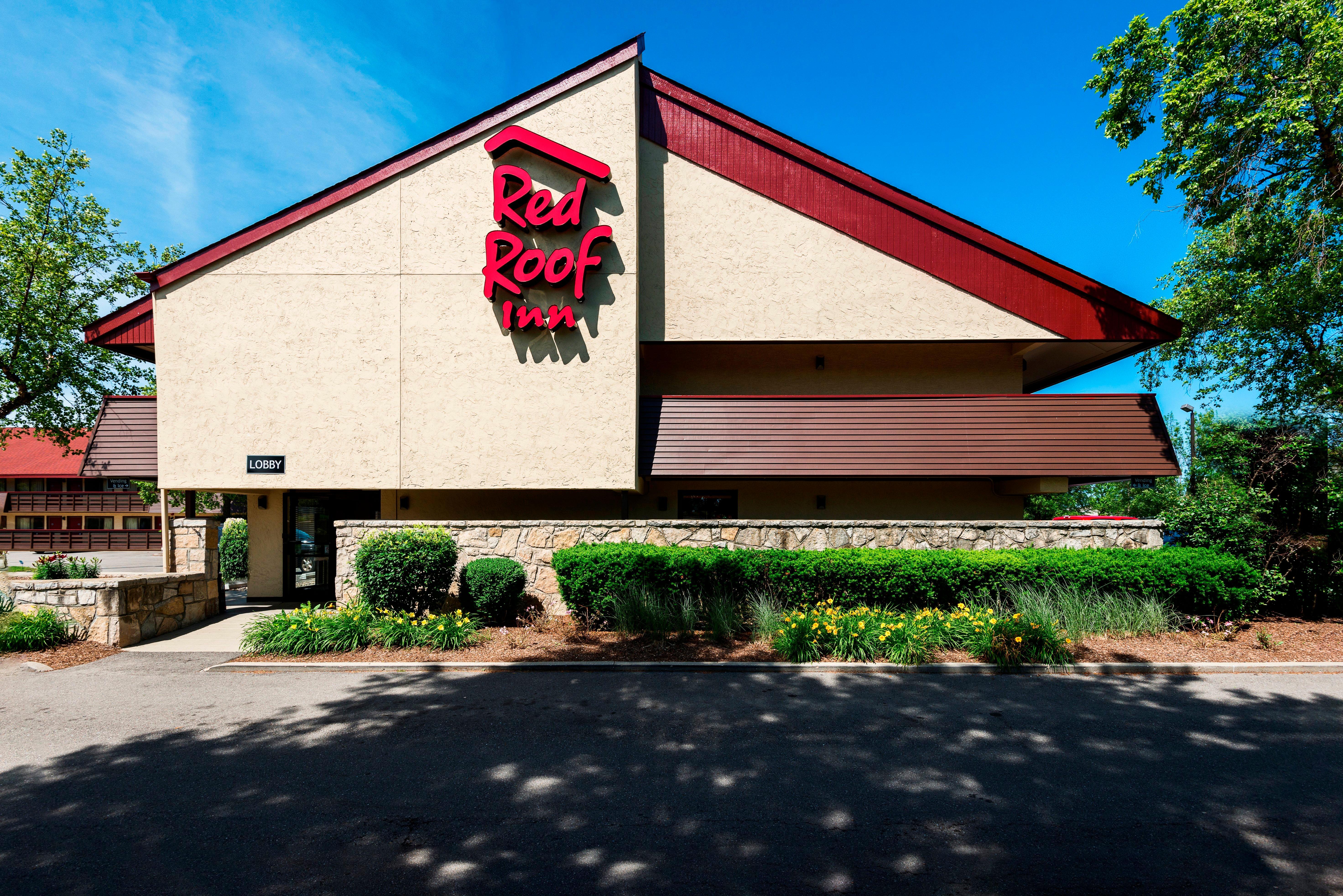 Red Roof East - Casino District Motel 2*