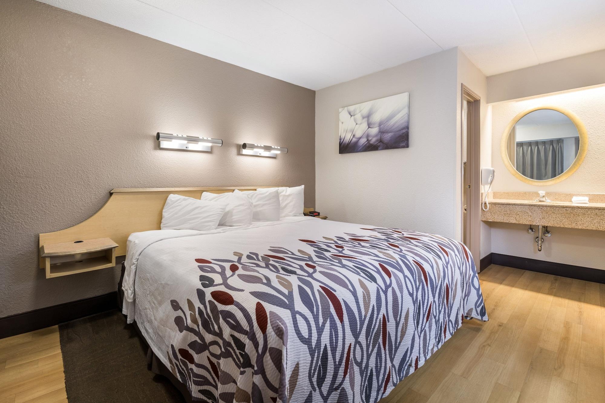 Red Roof East - Casino District Motel 2*