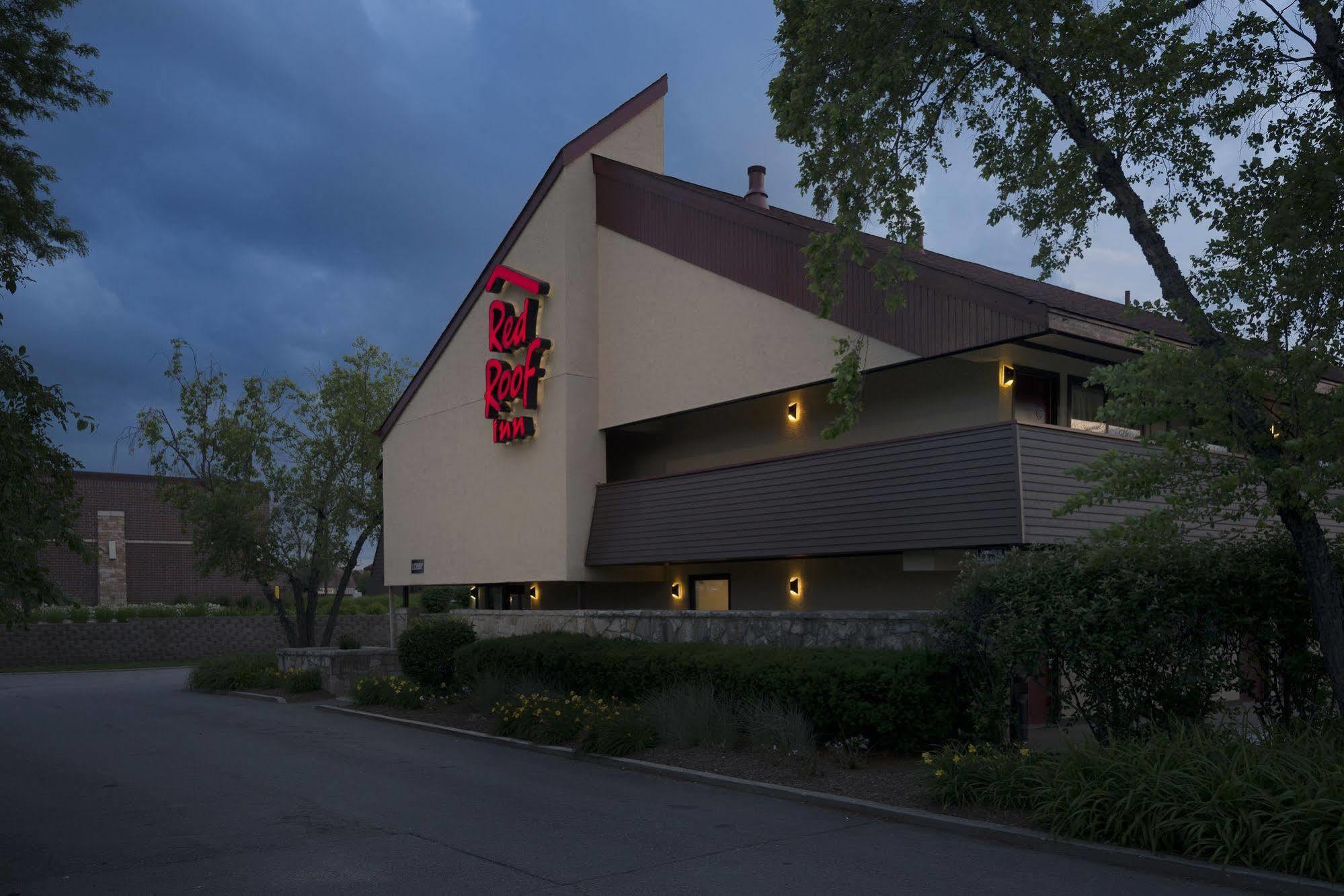 Red Roof East - Casino District